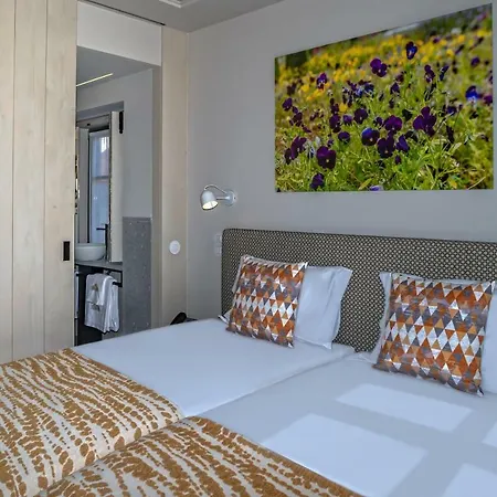 Porta Nova Collection House 4*