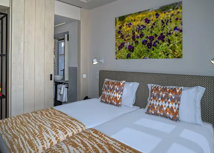 Porta Nova Collection House 4*